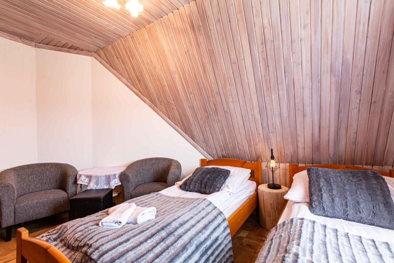 Gronik Bed & Breakfast Bagian luar foto