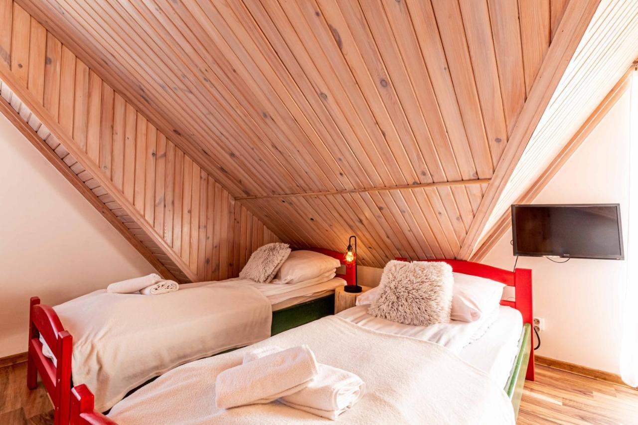 Gronik Bed & Breakfast Bagian luar foto