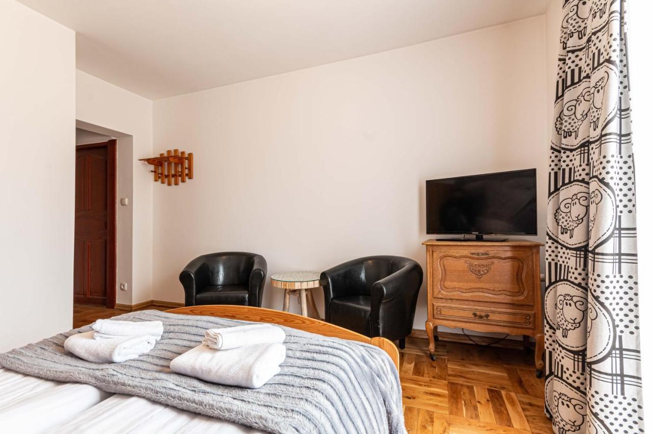 Gronik Bed & Breakfast Bagian luar foto