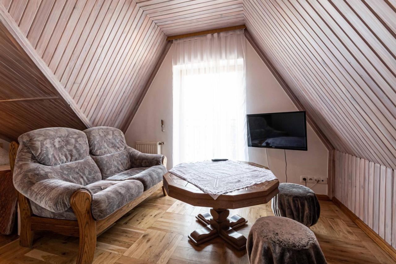 Gronik Bed & Breakfast Bagian luar foto