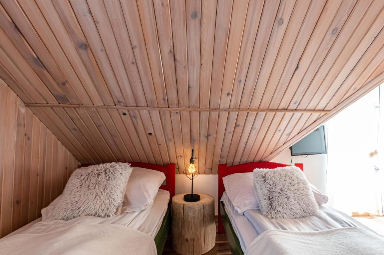 Gronik Bed & Breakfast Bagian luar foto