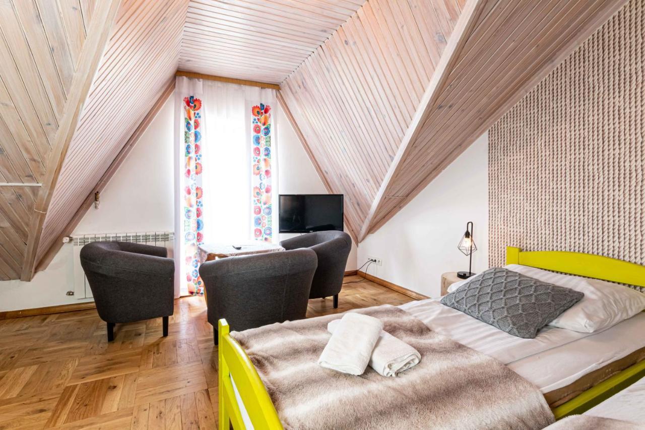 Gronik Bed & Breakfast Bagian luar foto